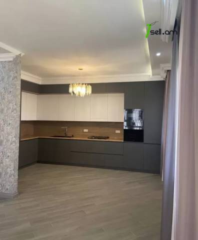 Երկու հարկանի տուն Ղափանցյան փողոցում Արաբկիրում, 500 ք.մ., 2 սանհանգույց