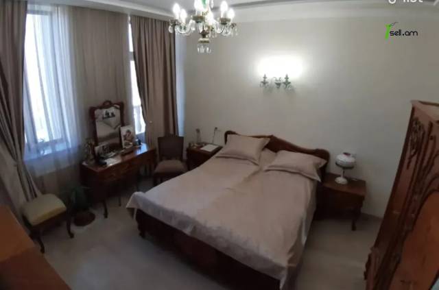 Երկու հարկանի քարե տուն Շրջանցիկ Թունել փողոցում Արաբկիրում, 220 ք.մ., 3+ սանհանգույց