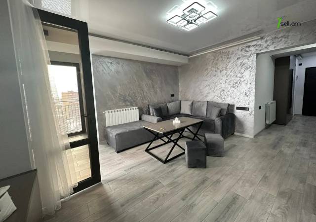 2 սենյականոց բնակարան Ամիրյան փողոցում, 58 ք.մ., 15/17 հարկ, կապիտալ վերանորոգված