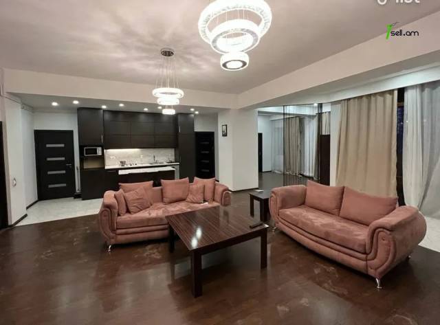 4 սենյականոց բնակարան նորակառույց շենքում Ռիգայի փողոցում, 136 ք.մ., 2 սանհանգույց, բարձր առաստաղներ