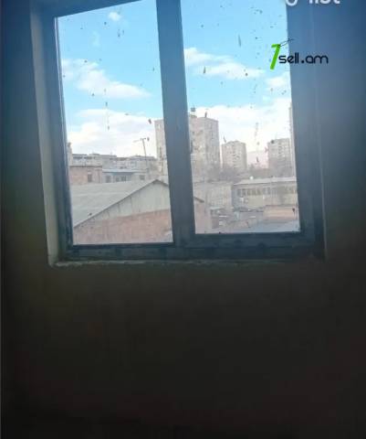 3 սենյականոց բնակարան նորակառույց շենքում Խաղաղ Դոնի փողոցում, 59 քմ, բարձր առաստաղներ