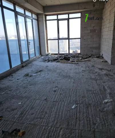 Ընդարձակ 4 սենյականոց բնակարան նորակառույց շենքում Արամ Խաչատրյանի փողոցում, 201 քմ, 3+ սանհանգույց