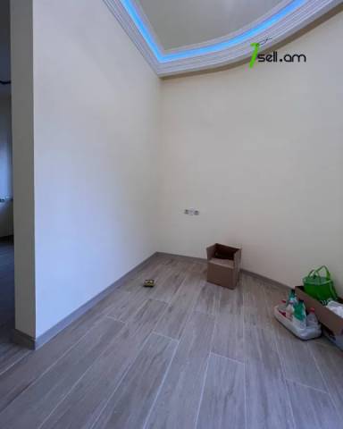 Մեկ հարկանի քարե տուն Ազատության պողոտայում Արաբկիրում, 370 ք.մ., 3+ սանհանգույց, եվրովերանորոգված