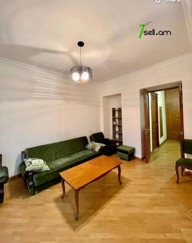 2 սենյականոց բնակարան Բաղրամյան պողոտայում, 60 ք.մ., նախավերջին հարկ, բարձր առաստաղներ