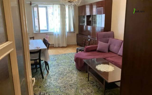 2 սենյականոց բնակարան Եզնիկ Կողբացու փողոցում, 45 ք.մ., 4/9 հարկ, կոսմետիկ վերանորոգում