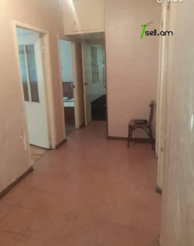 3 սենյականոց բնակարան, Սայաթ-Նովա թաղամաս, 71 քմ, 1/9 հարկ, կոսմետիկ վերանորոգում