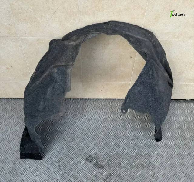 Toyota RAV 4 դիմացի աջ կռիլոյի զաշիտնիկ
