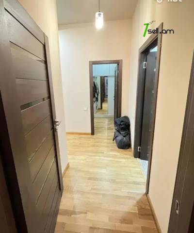 4 սենյականոց բնակարան նորակառույց շենքում Պարույր Սևակի փողոցում, 170 քմ, 2 սանհանգույց