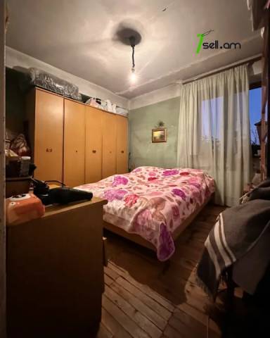 3 սենյականոց բնակարան Երվանդ Քոչարի փողոցում, 73 ք.մ.