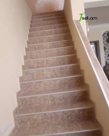 Մեկ հարկանի քարե տուն Ձորաղբյուրում, 1000 ք.մ., մասնակի վերանորոգում