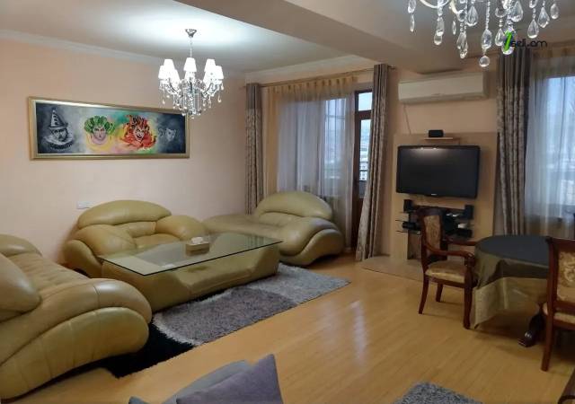 3 սենյականոց բնակարան նորակառույց շենքում Արգիշտի փողոցում, 120 ք.մ., 2 սանհանգույց