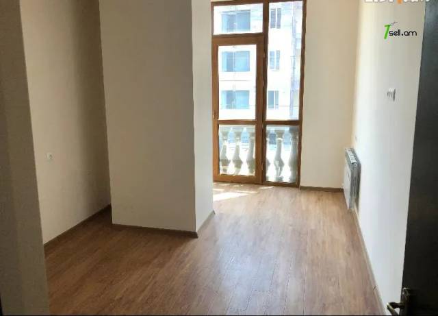 3 սենյականոց բնակարան նորակառույց շենքում Նիկողայոս Ադոնցի փողոցում, 89 ք.մ., 3/8 հարկ