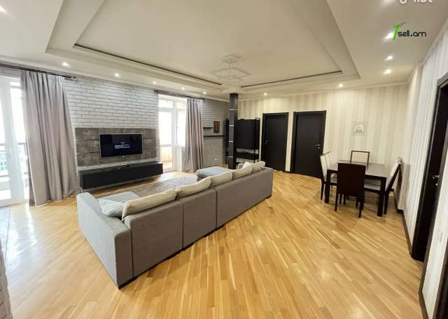 3 սենյականոց բնակարան նորակառույց շենքում Հրաչյա Ներսիսյան փողոցում, 115 քմ, 2 սանհանգույց