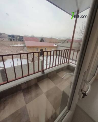 Երկու հարկանի քարե տուն Պարույր Սևակի փողոցում Ավանում, 640 ք.մ., 2 սանհանգույց