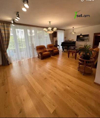 4 սենյականոց բնակարան նորակառույց շենքում Արաբկիրում, 144 ք.մ., 2 սանհանգույց, բարձր առաստաղներ