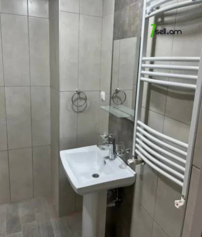 3 սենյականոց բնակարան Մարշալ Բաղրամյան պողոտայում, 73 ք.մ., 3/9 հարկ, եվրովերանորոգված