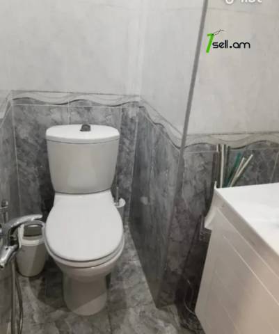 3 սենյականոց բնակարան նորակառույց շենքում Գրիբոյեդովի փողոցում, 77 քմ, 6/15 հարկ, 2 սանհանգույց