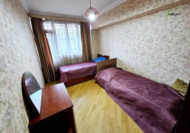 4 սենյականոց բնակարան Ամիրյան փողոցում, 98 քմ, 4/9 հարկ, 2 սանհանգույց, եվրովերանորոգված