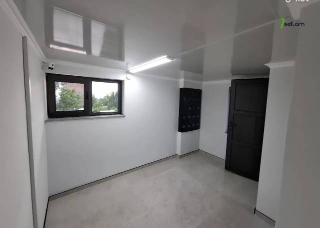 Շենք Մամիկոնյանց փողոցում Արաբկիրում, 960 քմ