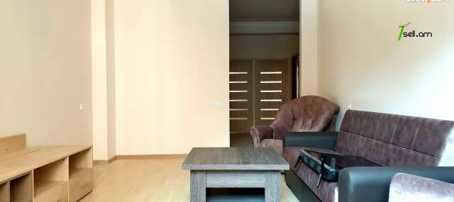 3 սենյականոց բնակարան նորակառույց շենքում Նիկողայոս Ադոնցի փողոցում, 92 ք.մ., բարձր առաստաղներ