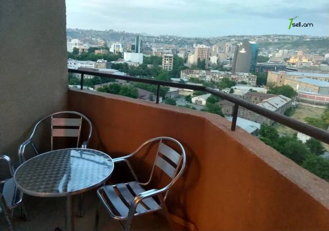 3 սենյականոց բնակարան նորակառույց շենքում Արգիշտի փողոցում, 120 ք.մ., 2 սանհանգույց