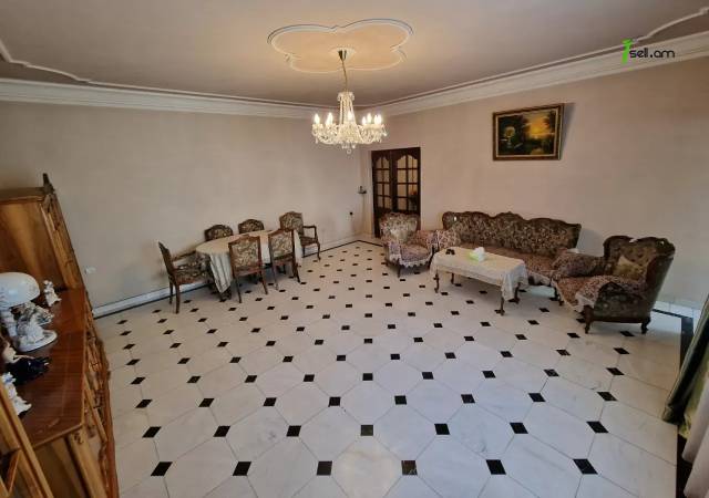 Բազմաֆունկցիոնալ գույք Պարոնյան փողոցում կենտրոնում, 280 ք.մ.