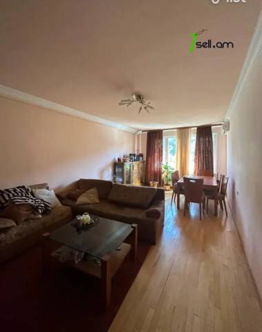 3 սենյականոց բնակարան Դավիթ Մալյան փողոցում, 96 քմ, 5/7 հարկ, կապիտալ վերանորոգված