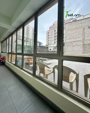 2 սենյականոց բնակարան նորակառույց շենքում Նար-Դոսի փողոցում, 57 ք.մ., բարձր առաստաղներ, 3/5 հարկ