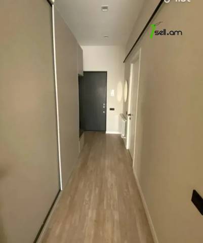 2 սենյականոց բնակարան նորակառույց շենքում Սլավիկ Չիլոյան փողոցում, 60 ք.մ., բարձր առաստաղներ