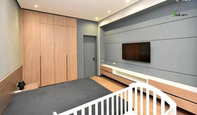 3 սենյականոց բնակարան նորակառույց շենքում Կոմիտասի պողոտայում, 106 ք.մ., բարձր առաստաղներ