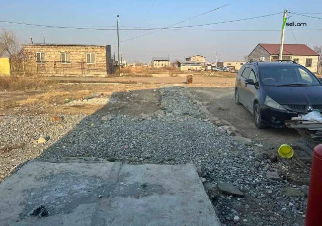 Մեկ հարկանի քարե տուն 10-րդ փողոցում Այնթապում, 335 ք.մ., կապիտալ վերանորոգված