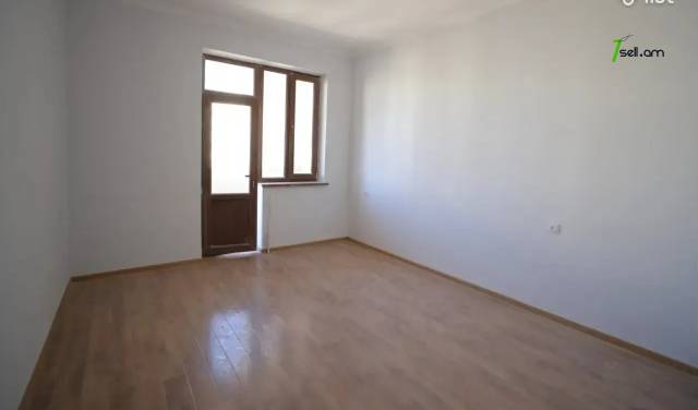 3 սենյականոց բնակարան նորակառույց շենքում Մոնթե Մելքոնյան փողոցում, 79 քմ, բարձր առաստաղներ