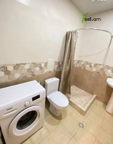 2 սենյականոց բնակարան նորակառույց շենքում Մոնթե Մելքոնյան փողոցում, 45 ք.մ., 1/17 հարկ