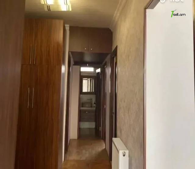 3 սենյականոց բնակարան Ավանեսովի փողոցում, 78 ք.մ., բարձր առաստաղներ, կապիտալ վերանորոգված, քարե շենք