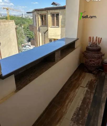 3 սենյականոց բնակարան նորակառույց շենքում Ազատության պողոտայում, 70 քմ, բարձր առաստաղներ