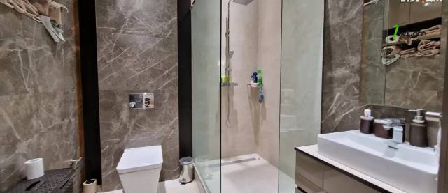 3 սենյականոց բնակարան Թումանյան փողոցում, 70 ք.մ., 3/5 հարկ, դիզայներական ոճով վերանորոգված