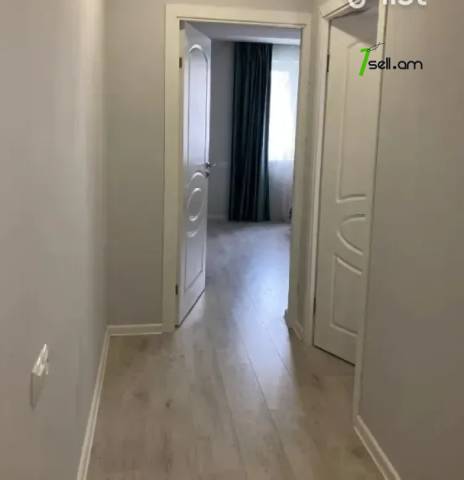 3 սենյականոց բնակարան Ծարավ աղբյուրի փողոցում, 72 քմ, 5/7 հարկ, մասնակի վերանորոգում, քարե շենք