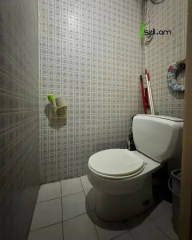 3 սենյականոց բնակարան Երվանդ Քոչարի փողոցում, 73 ք.մ.