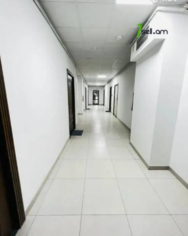 2 սենյականոց բնակարան նորակառույց շենքում Գրիբոյեդովի փողոցում, 69 ք.մ., 10/15 հարկ