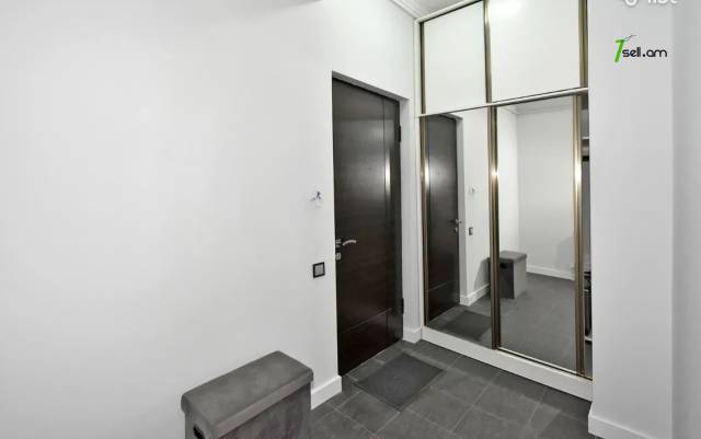 3 սենյականոց բնակարան նորակառույց շենքում Կոմիտասի պողոտայում, 64 քմ, 8/17 հարկ, բարձր առաստաղներ