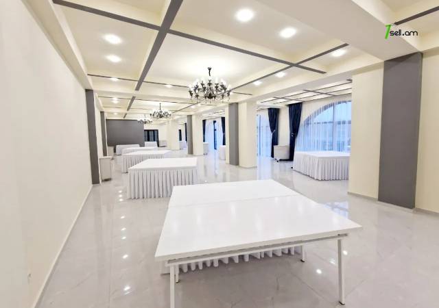 Բազմաֆունկցիոնալ գույք, Թբիլիսյան խճուղի Քանաքեռ Զեյթունում, 2000 ք.մ.