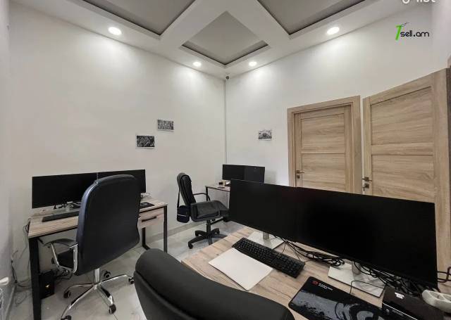 Բազմաֆունկցիոնալ գույք Թումանյան փողոցում կենտրոնում, 155 ք.մ.