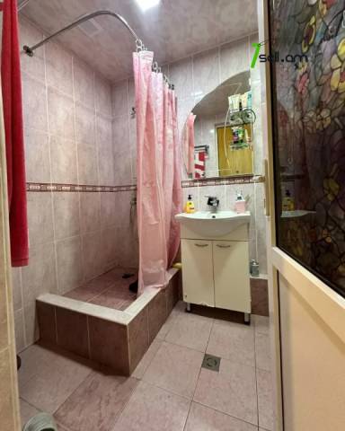 2 սենյականոց բնակարան, Norashen District, 45 քմ, 10/16 հարկ, կապիտալ վերանորոգված