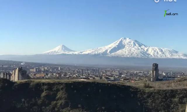 4 սենյականոց բնակարան նորակառույց շենքում Մարշալ Բաղրամյան պողոտայում, 150 ք.մ., 2 սանհանգույց