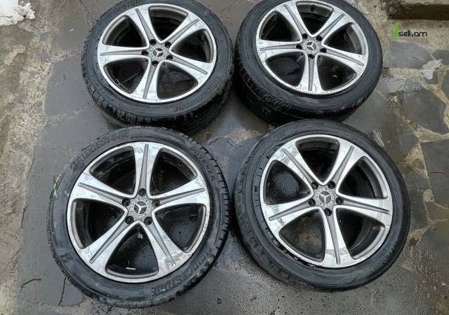 GGG.R18 Անիվներ անվահեծերով, համասեզոնային անվադողեր, 245/40 R18