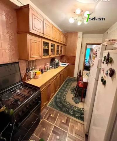 3 սենյականոց բնակարան Ռուբինյանց փողոցում, 80 ք.մ., 10/16 հարկ