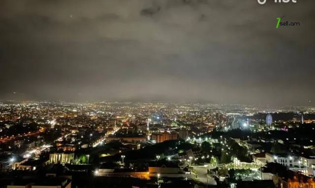 2 սենյականոց բնակարան նորակառույց շենքում Կարապետ Ուլնեցու փողոցում, 65 ք.մ., բարձր առաստաղներ