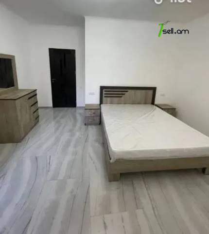 3 սենյականոց բնակարան Նալբանդյան փողոցում, 90 ք.մ., բարձր առաստաղներ, դիզայներական ոճով վերանորոգված