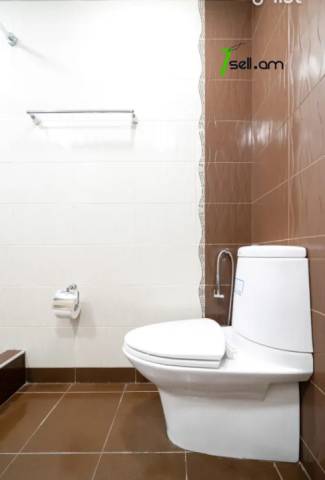 4 սենյականոց բնակարան նորակառույց շենքում Դեղատան փողոցում, 145 ք.մ., 2 սանհանգույց