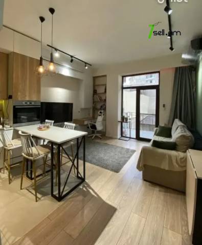 2 սենյականոց բնակարան նորակառույց շենքում Երզնկյան փողոցում, 61 ք.մ., 2/5 հարկ, բարձր առաստաղներ